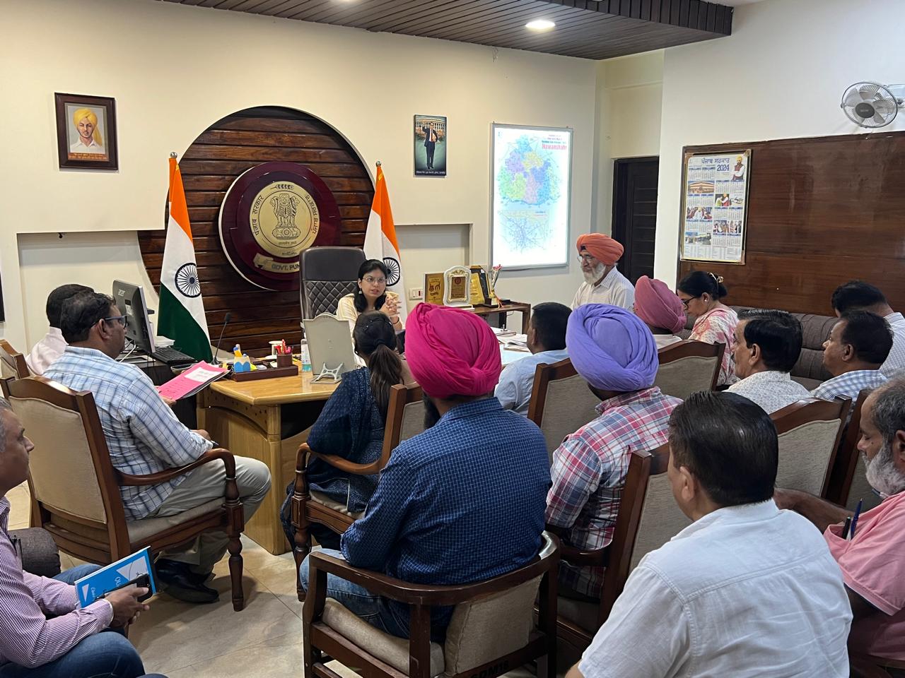 Flood control can be contacted at 01823-299016 to deal with the flood situation: Sub-Divisional Magistrate Aksita Gupta.